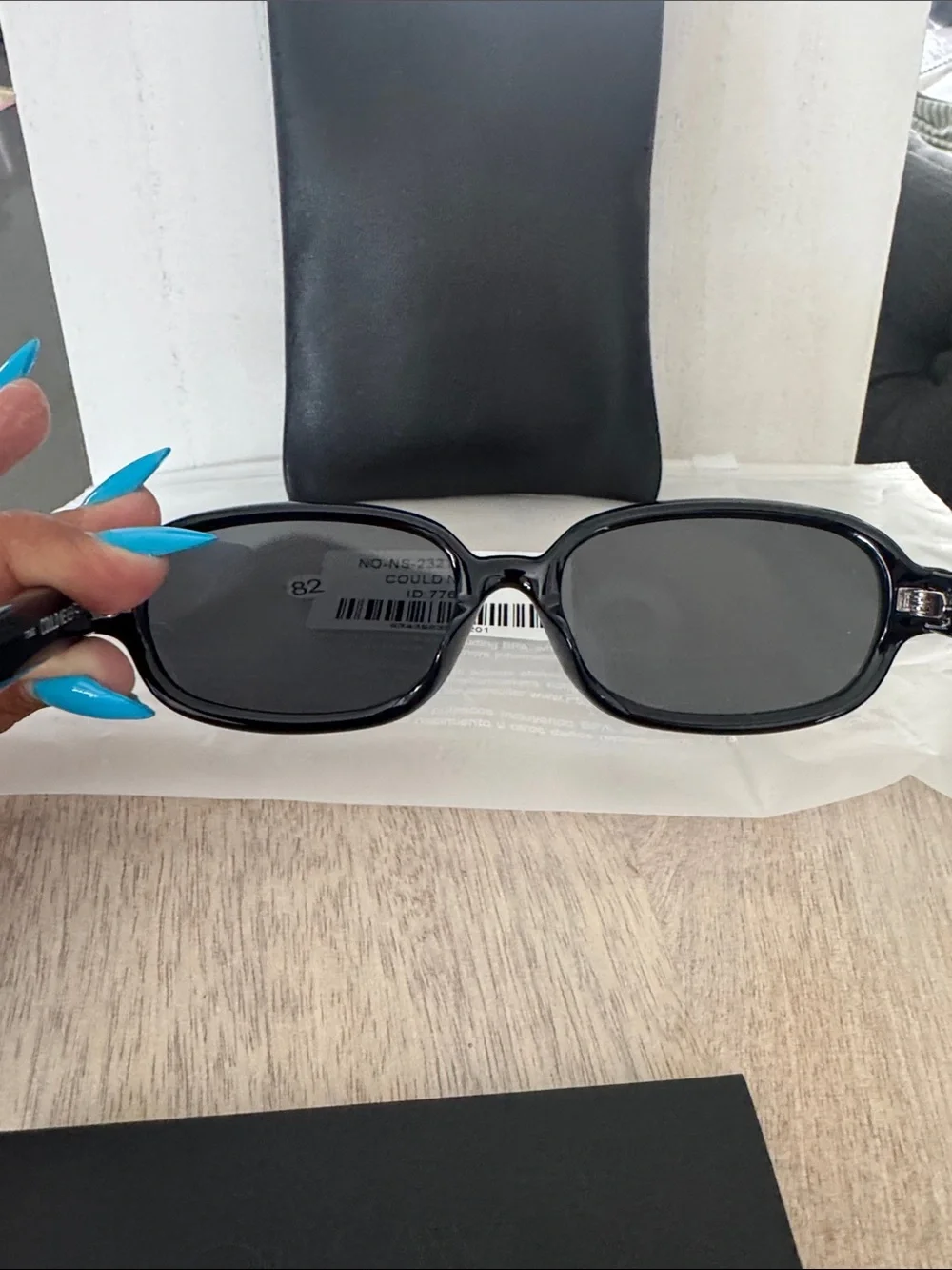 Quay Australia Black Could Never Gloss Oval Sunglasses ID 77683